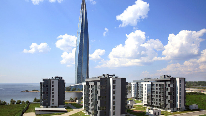 Лахта Плаза