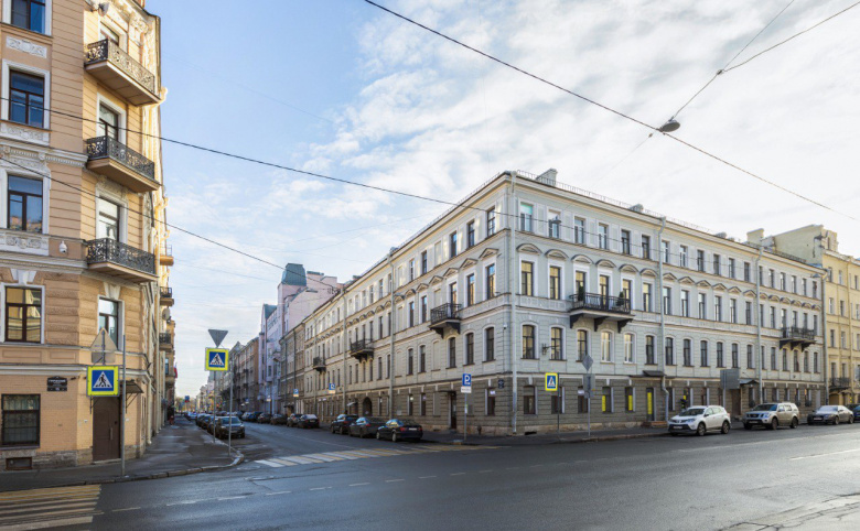 На Греческом проспекте 13