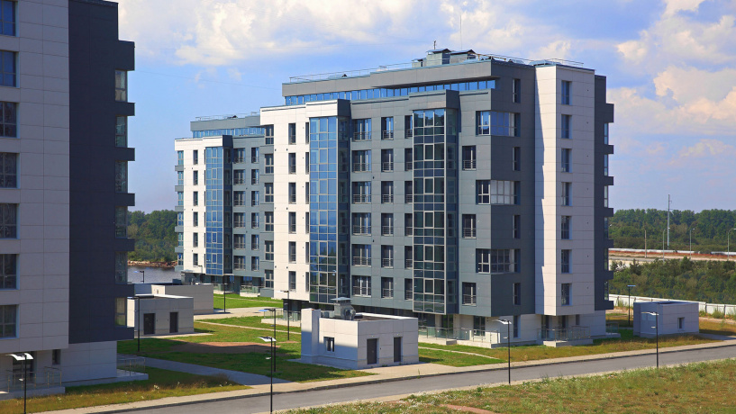 Лахта Плаза