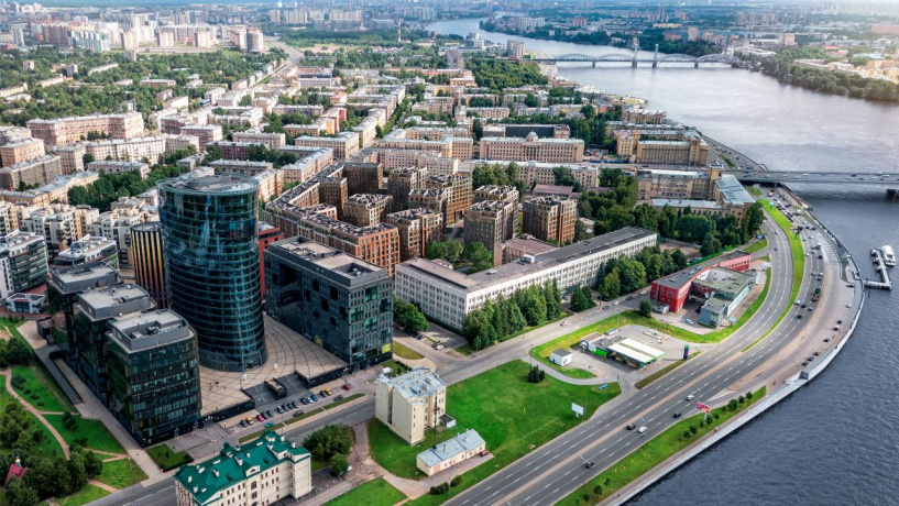 Legenda Business Малоохтинский 68