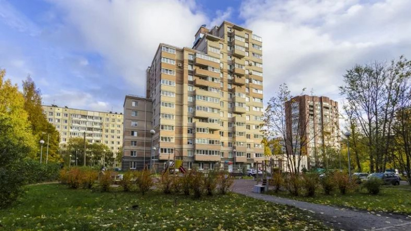Луначарского, 40